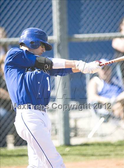 Thumbnail 2 in El Camino Real vs. Chaminade photogallery.