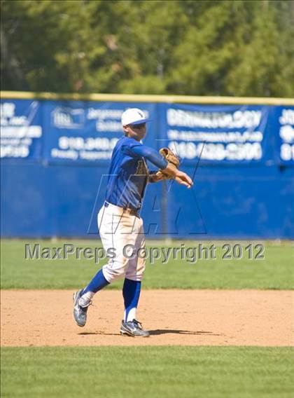Thumbnail 2 in El Camino Real vs. Chaminade photogallery.