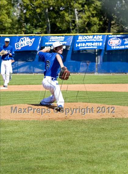 Thumbnail 1 in El Camino Real vs. Chaminade photogallery.