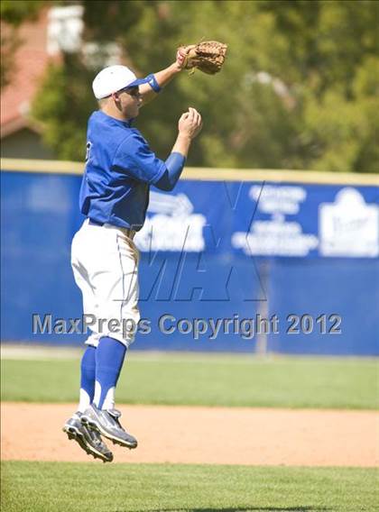 Thumbnail 3 in El Camino Real vs. Chaminade photogallery.
