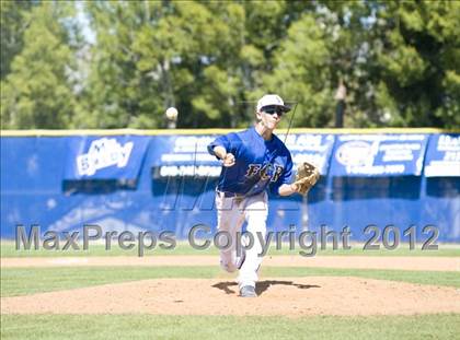Thumbnail 3 in El Camino Real vs. Chaminade photogallery.