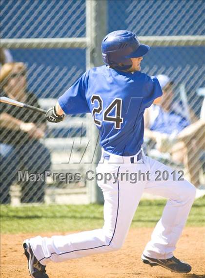 Thumbnail 2 in El Camino Real vs. Chaminade photogallery.
