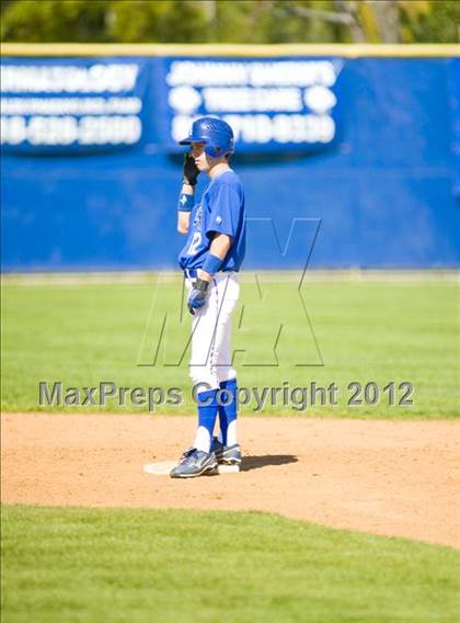 Thumbnail 2 in El Camino Real vs. Chaminade photogallery.