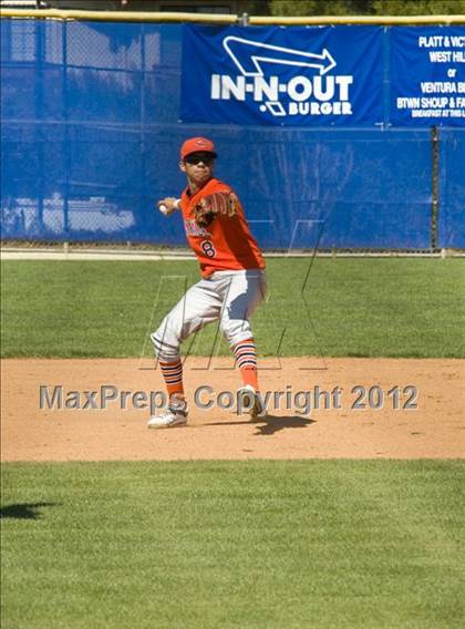 Thumbnail 2 in El Camino Real vs. Chaminade photogallery.
