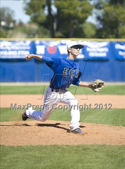 Thumbnail 2 in El Camino Real vs. Chaminade photogallery.