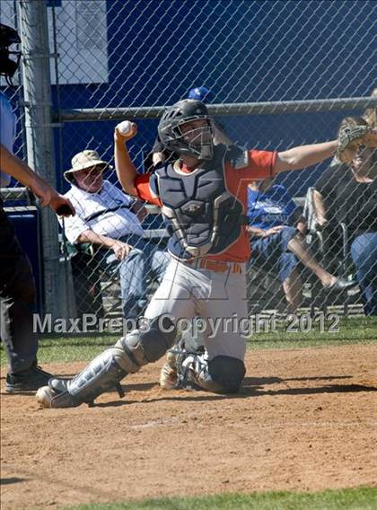 Thumbnail 1 in El Camino Real vs. Chaminade photogallery.