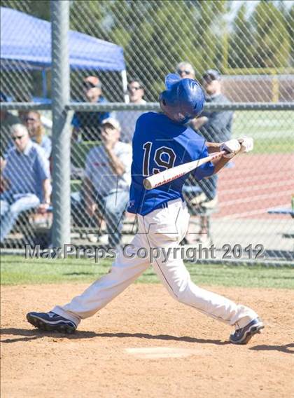 Thumbnail 3 in El Camino Real vs. Chaminade photogallery.