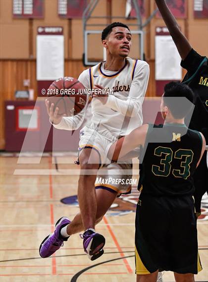 Thumbnail 2 in Monterey vs. Archbishop Riordan (CIF CCS D3 Final) photogallery.