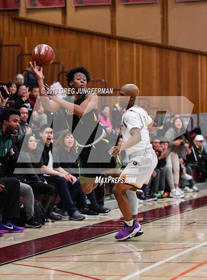 Thumbnail 3 in Monterey vs. Archbishop Riordan (CIF CCS D3 Final) photogallery.