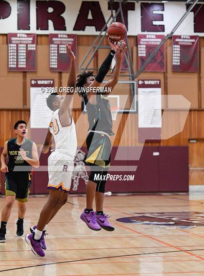 Thumbnail 2 in Monterey vs. Archbishop Riordan (CIF CCS D3 Final) photogallery.