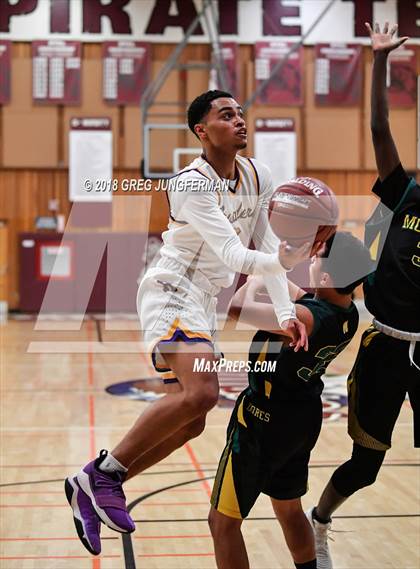 Thumbnail 1 in Monterey vs. Archbishop Riordan (CIF CCS D3 Final) photogallery.