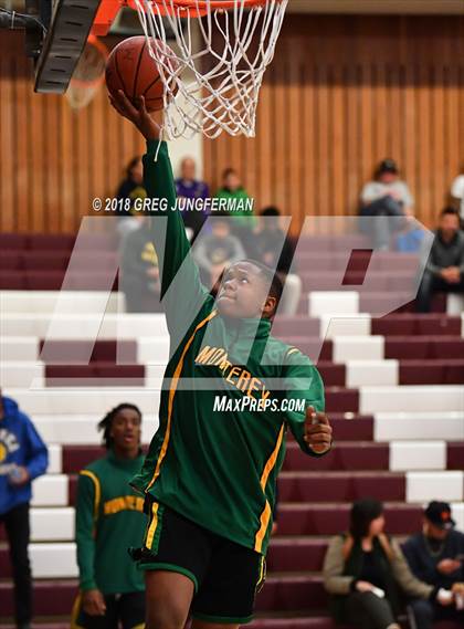 Thumbnail 1 in Monterey vs. Archbishop Riordan (CIF CCS D3 Final) photogallery.