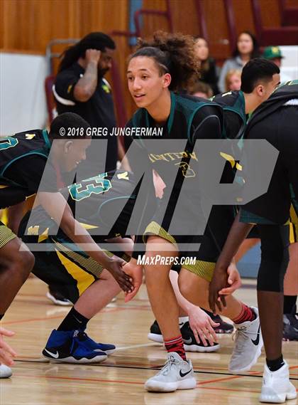 Thumbnail 1 in Monterey vs. Archbishop Riordan (CIF CCS D3 Final) photogallery.