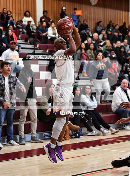 Thumbnail 2 in Monterey vs. Archbishop Riordan (CIF CCS D3 Final) photogallery.