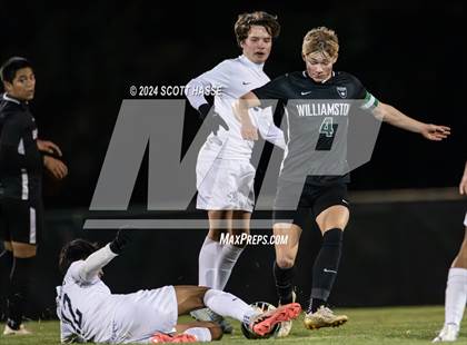 Thumbnail 3 in Greenhills vs. Williamston (MHSAA D3 Reg Final) photogallery.