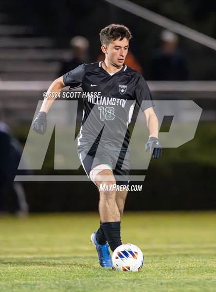Thumbnail 3 in Greenhills vs. Williamston (MHSAA D3 Reg Final) photogallery.