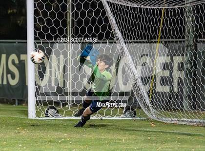 Thumbnail 3 in Greenhills vs. Williamston (MHSAA D3 Reg Final) photogallery.