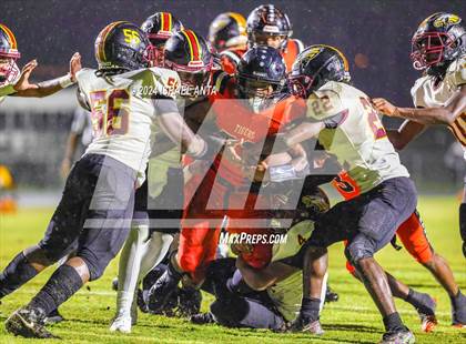 Thumbnail 1 in Douglas Byrd @ South View photogallery.