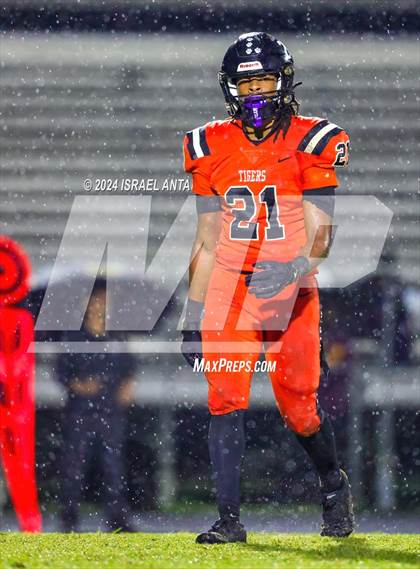 Thumbnail 2 in Douglas Byrd @ South View photogallery.