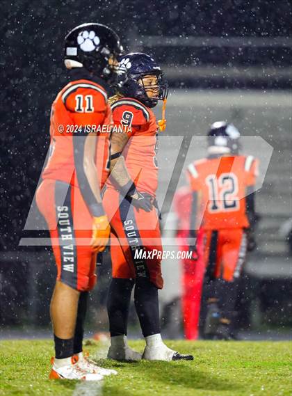 Thumbnail 2 in Douglas Byrd @ South View photogallery.