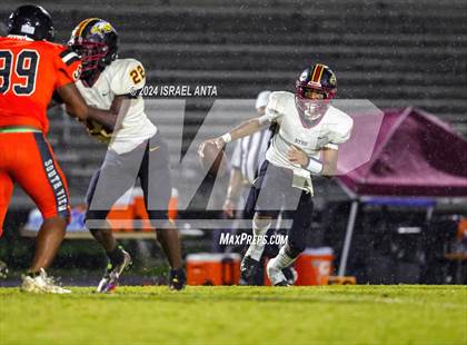 Thumbnail 2 in Douglas Byrd @ South View photogallery.