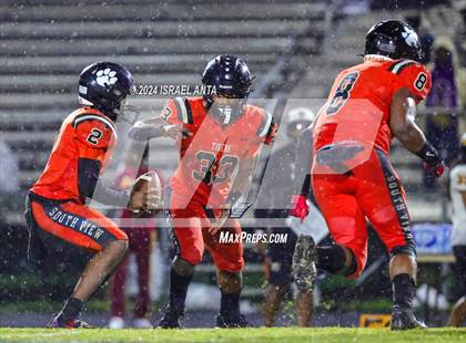 Thumbnail 3 in Douglas Byrd @ South View photogallery.