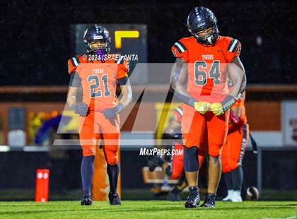 Thumbnail 3 in Douglas Byrd @ South View photogallery.