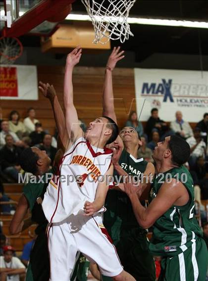 Thumbnail 3 in St. Mary's @ Torrey Pines (MaxPreps Holiday Classic Mayor's Cup Final) photogallery.