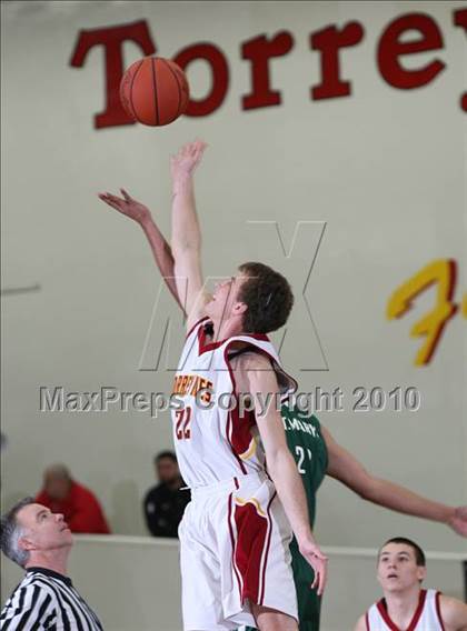 Thumbnail 2 in St. Mary's @ Torrey Pines (MaxPreps Holiday Classic Mayor's Cup Final) photogallery.