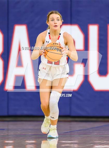 Thumbnail 2 in East Rowan vs Central Davidson (Sam Moir Christmas Tournament) photogallery.