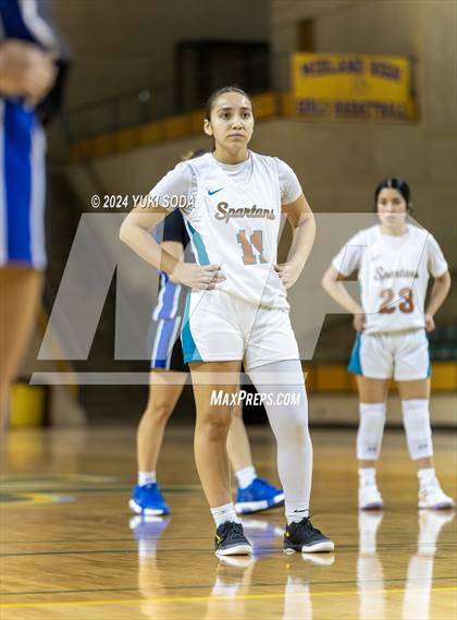 Thumbnail 2 in Centennial vs. Pebble Hills (Byron Johnston Holiday Classic) photogallery.