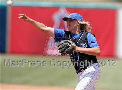 Thumbnail 3 in Carter @ Rialto (County Clash) photogallery.
