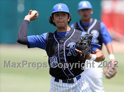 Thumbnail 3 in Carter @ Rialto (County Clash) photogallery.