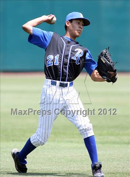 Thumbnail 3 in Carter @ Rialto (County Clash) photogallery.
