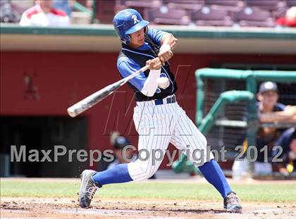 Thumbnail 2 in Carter @ Rialto (County Clash) photogallery.