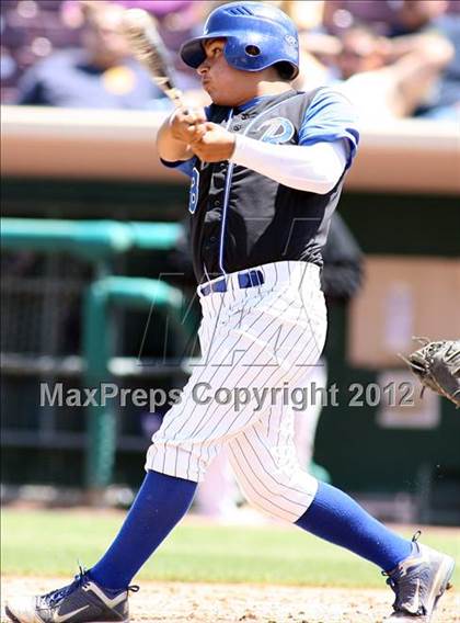 Thumbnail 2 in Carter @ Rialto (County Clash) photogallery.