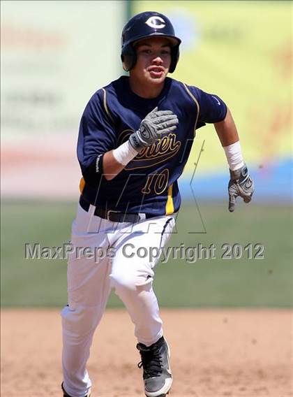 Thumbnail 2 in Carter @ Rialto (County Clash) photogallery.