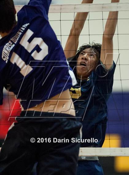 Thumbnail 2 in Sunrise Mountain vs. Kellis photogallery.