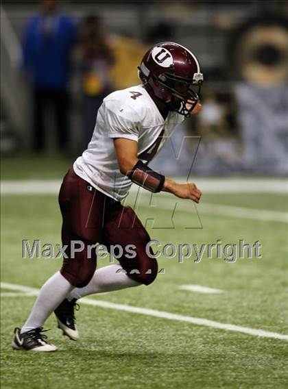 Thumbnail 1 in Uvalde vs. Seguin (Dave Campbell's Texas Football Classic) photogallery.