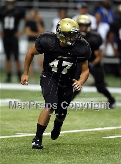 Thumbnail 1 in Uvalde vs. Seguin (Dave Campbell's Texas Football Classic) photogallery.