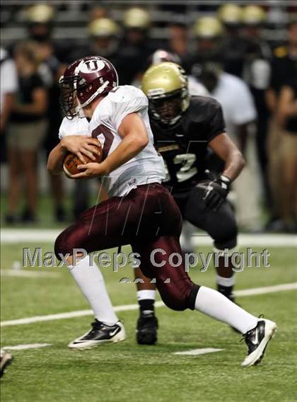 Thumbnail 1 in Uvalde vs. Seguin (Dave Campbell's Texas Football Classic) photogallery.
