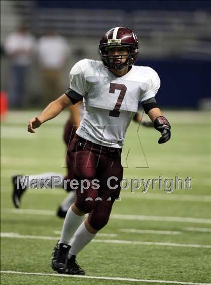 Thumbnail 3 in Uvalde vs. Seguin (Dave Campbell's Texas Football Classic) photogallery.