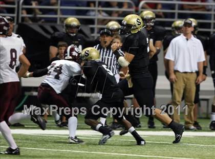 Thumbnail 2 in Uvalde vs. Seguin (Dave Campbell's Texas Football Classic) photogallery.