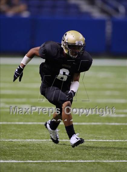 Thumbnail 2 in Uvalde vs. Seguin (Dave Campbell's Texas Football Classic) photogallery.