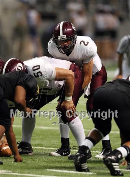 Thumbnail 1 in Uvalde vs. Seguin (Dave Campbell's Texas Football Classic) photogallery.