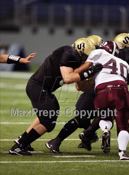 Thumbnail 1 in Uvalde vs. Seguin (Dave Campbell's Texas Football Classic) photogallery.