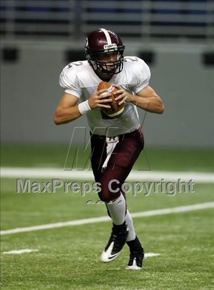 Thumbnail 3 in Uvalde vs. Seguin (Dave Campbell's Texas Football Classic) photogallery.