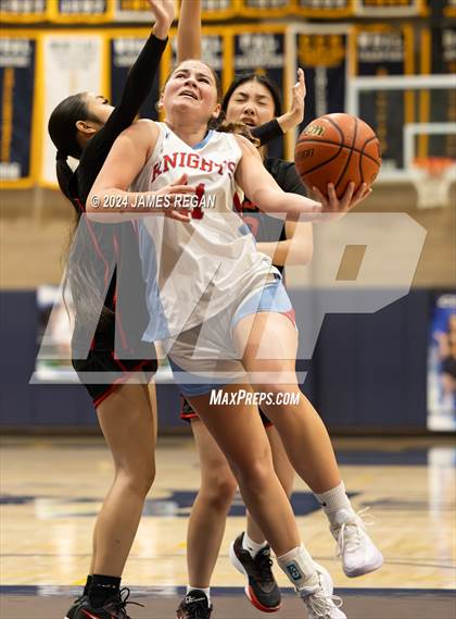Thumbnail 3 in Summit Shasta vs. Hillsdale (Steve Geramoni Invitational) photogallery.