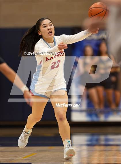 Thumbnail 3 in Summit Shasta vs. Hillsdale (Steve Geramoni Invitational) photogallery.