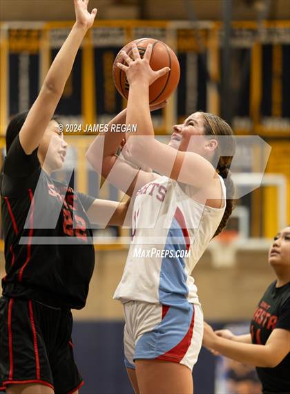 Thumbnail 1 in Summit Shasta vs. Hillsdale (Steve Geramoni Invitational) photogallery.
